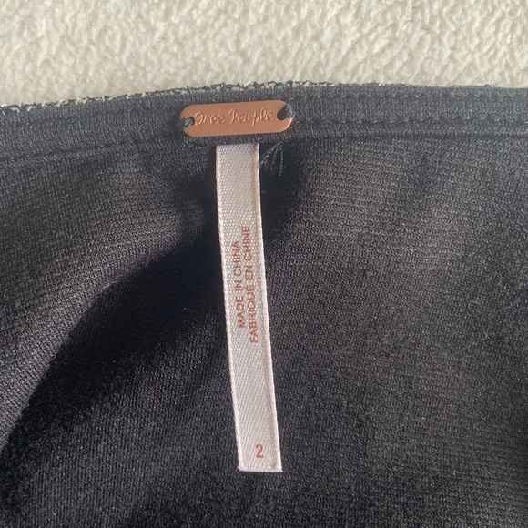 Free People black/silver lace miniskirt (size 2) - Picture 4 of 6